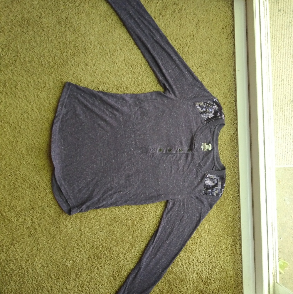 Long sleeve womens tee